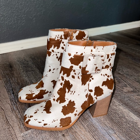 Cow Print Booties - Picture 4 of 8